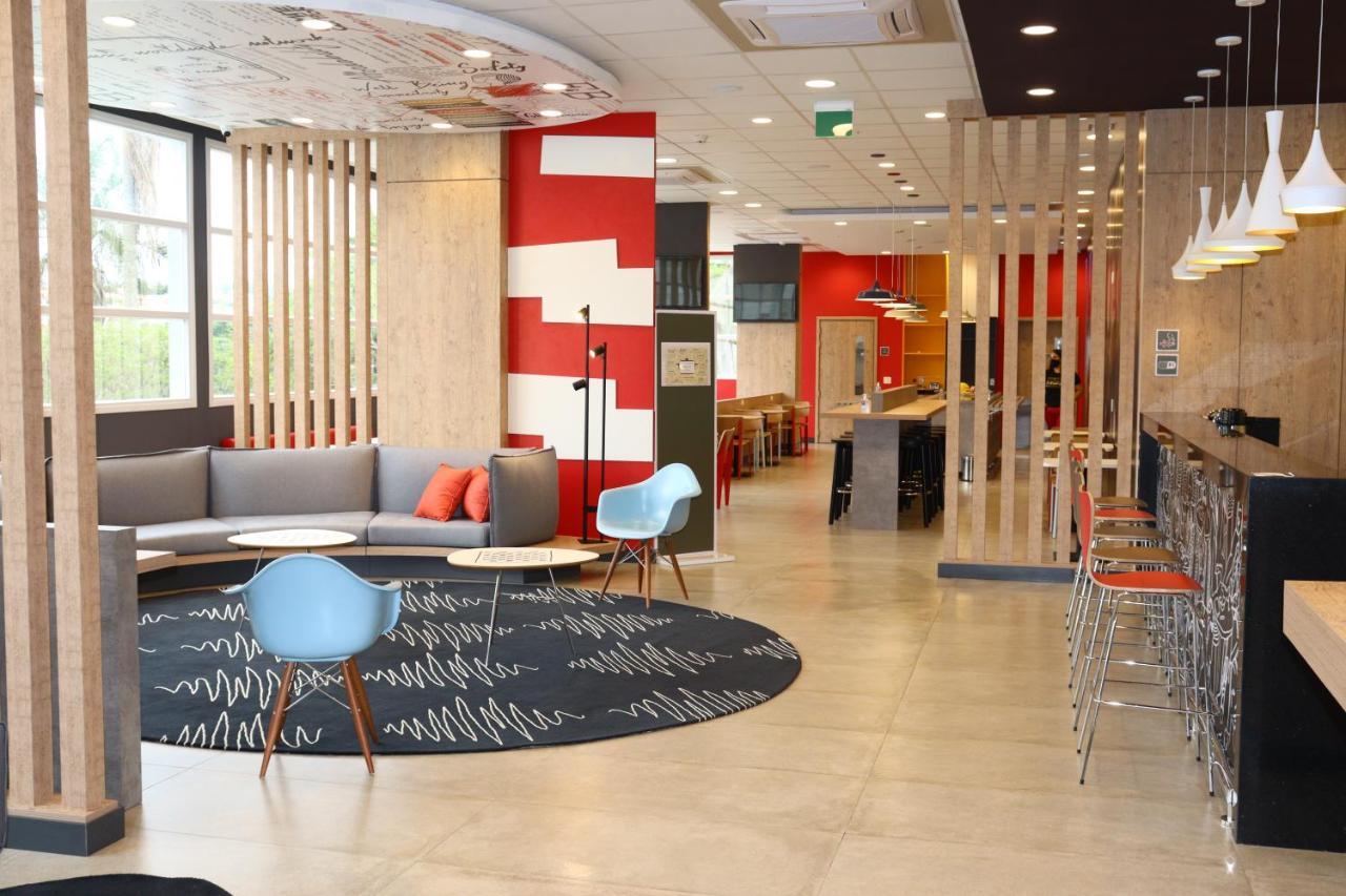 Ibis Guaxupe Hotell Exteriör bild