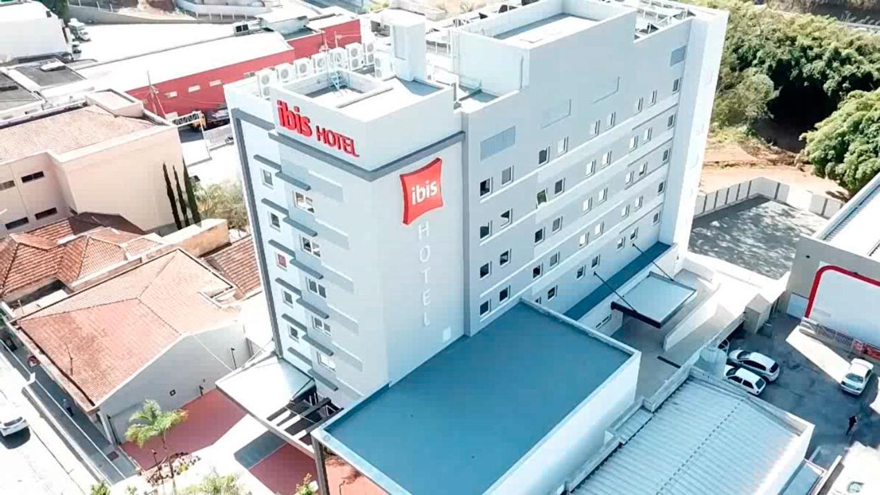 Ibis Guaxupe Hotell Exteriör bild
